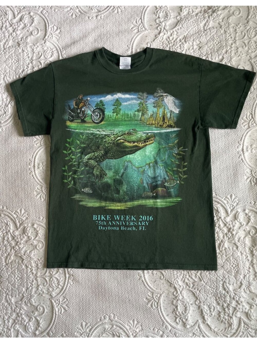 Daytona Beach Bike Week 2016 75th Anniversary Alligator Graphic T-Shirt Size MED
